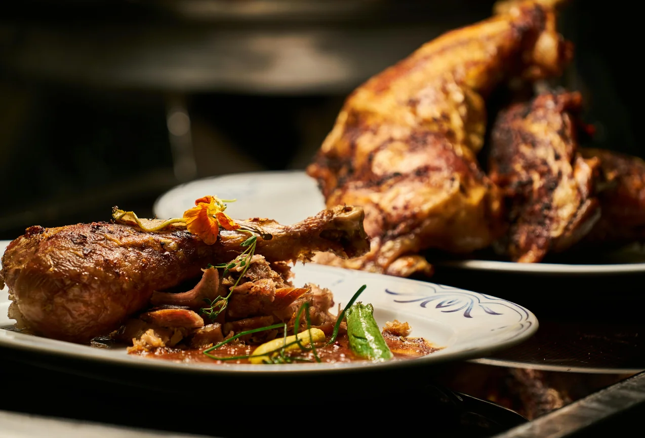 Reunite with Friends and Family at Full Throttle Distillery & Grill This Thanksgiving