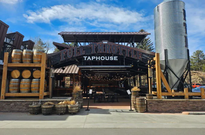 Full Throttle Distillery Estes Park Patio